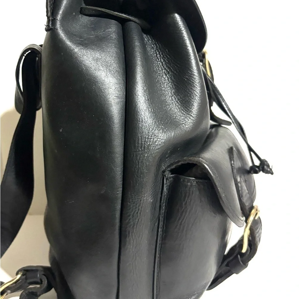 Vintage unisex Classic Black Leather Backpack